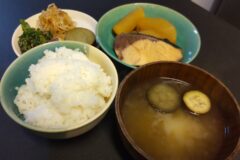 「小料理屋」って語感が好み。