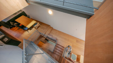 『住吉の長屋』から着想して建てた間口3.5m5階層スキップ超狭小住宅